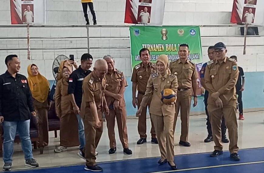 Wakil Bupati Lahat Buka Turnamen Voli Antar Guru, Semarakkan Hari Jadi Kabupaten Lahat 