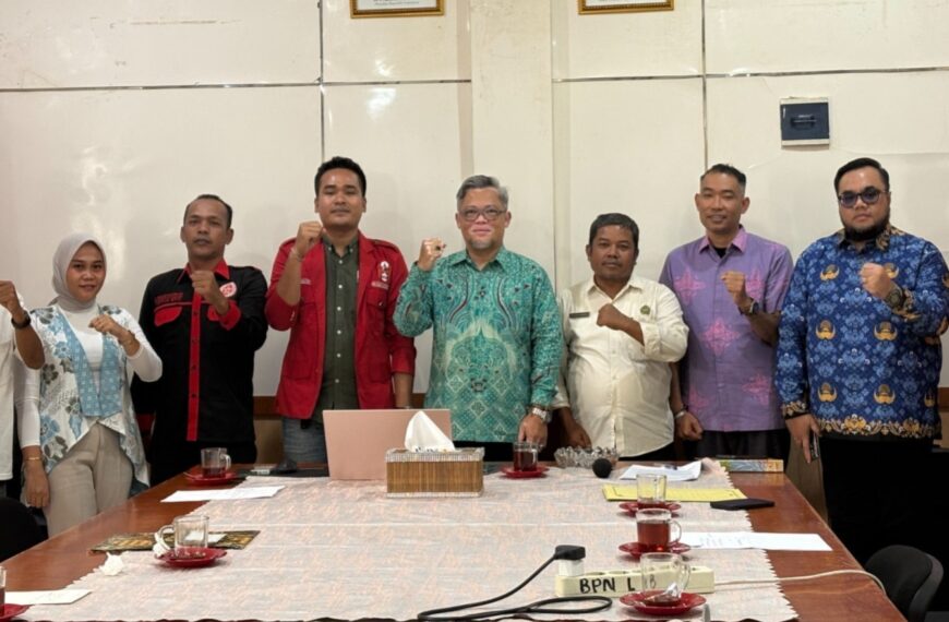 Kantor Pertanahan Labuhanbatu Terima Audiensi Front Mahasiswa Bersama Masyarakat KTPHS