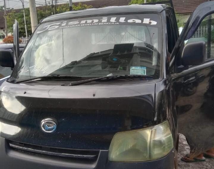TANGKAP PELAKU! Oknum Mengaku Kolektor Rampas Mobil Warga, Korban Lapor ke Polisi